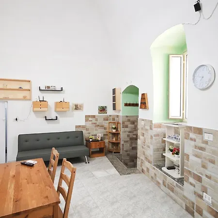 Versi Di Sole * Bari